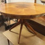 745 1293 DINING TABLE